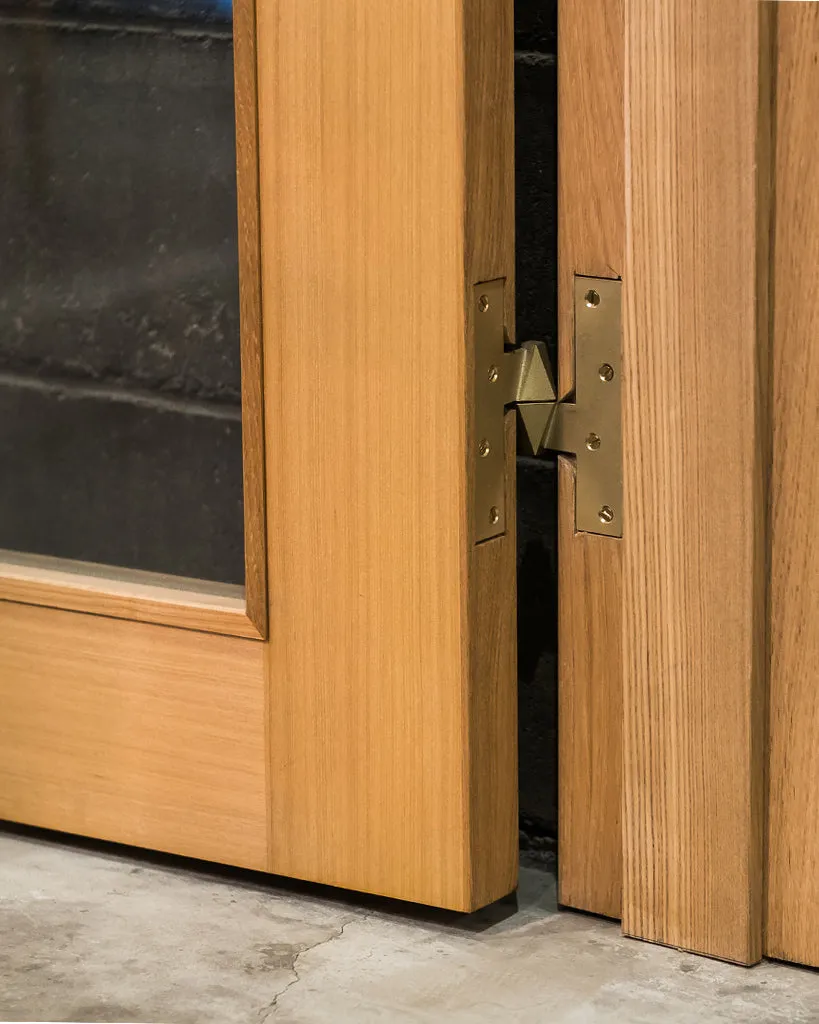French Hinge